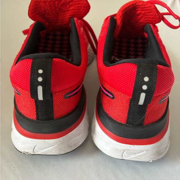 Nike size 7.5 women’s React Infinity running shoes - Picture 3 of 6